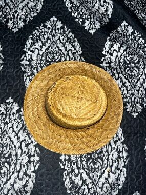 Classic Straw Boater Hat in Natural